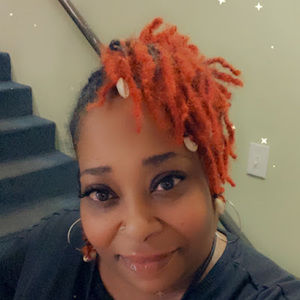 Meet your Posher, Farisa